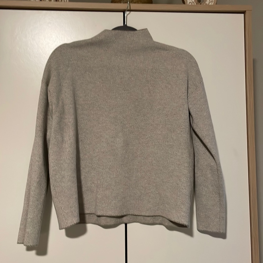 Gray turtleneck
